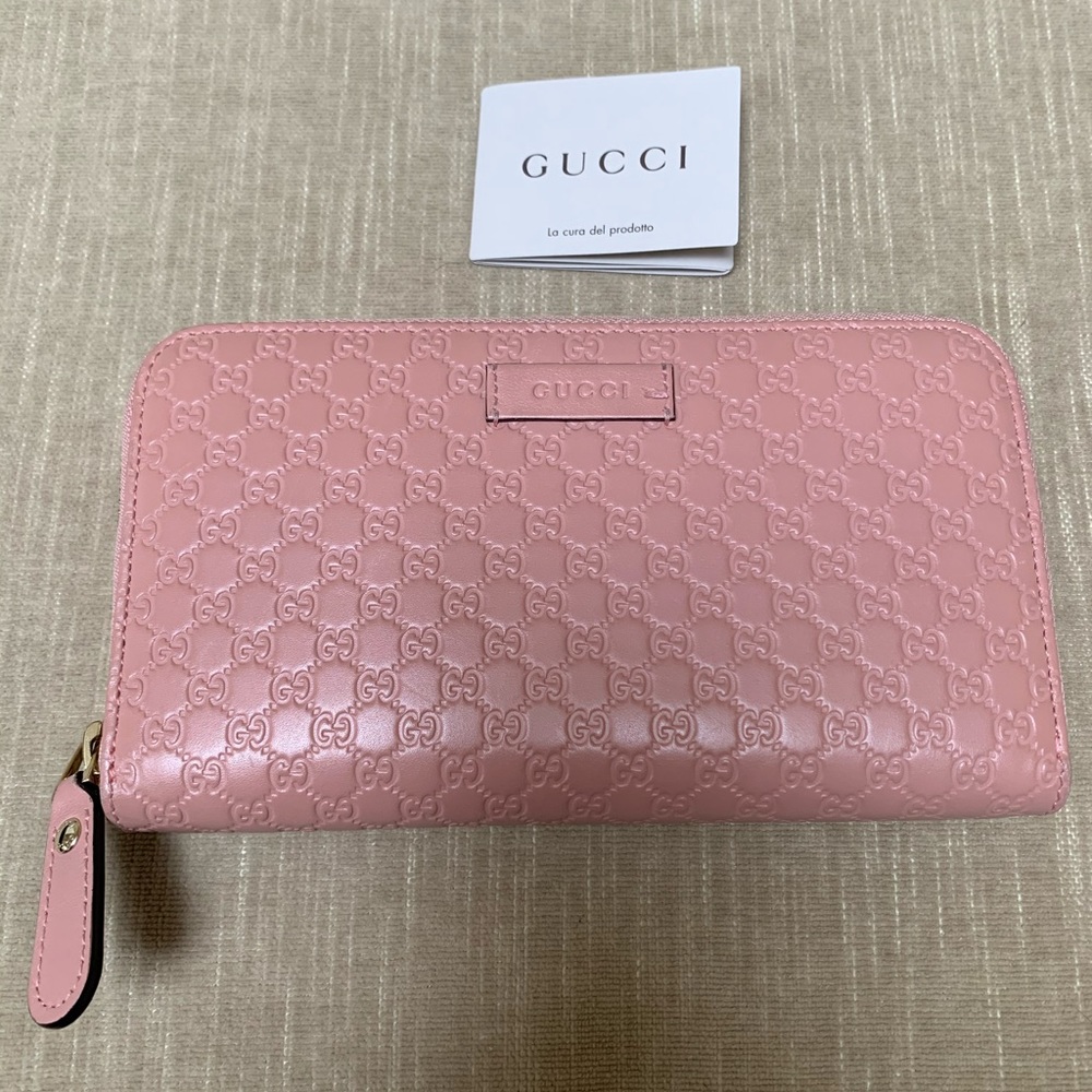 Pink Microguccissima Gucci zip around Wallet